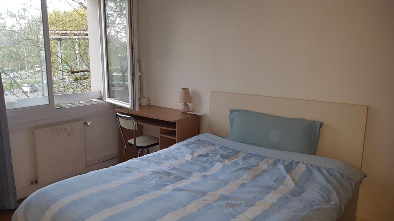 Une Chambre Privee Entre Paris Et Disneyland Нуази-ле-Гран Екстериор снимка